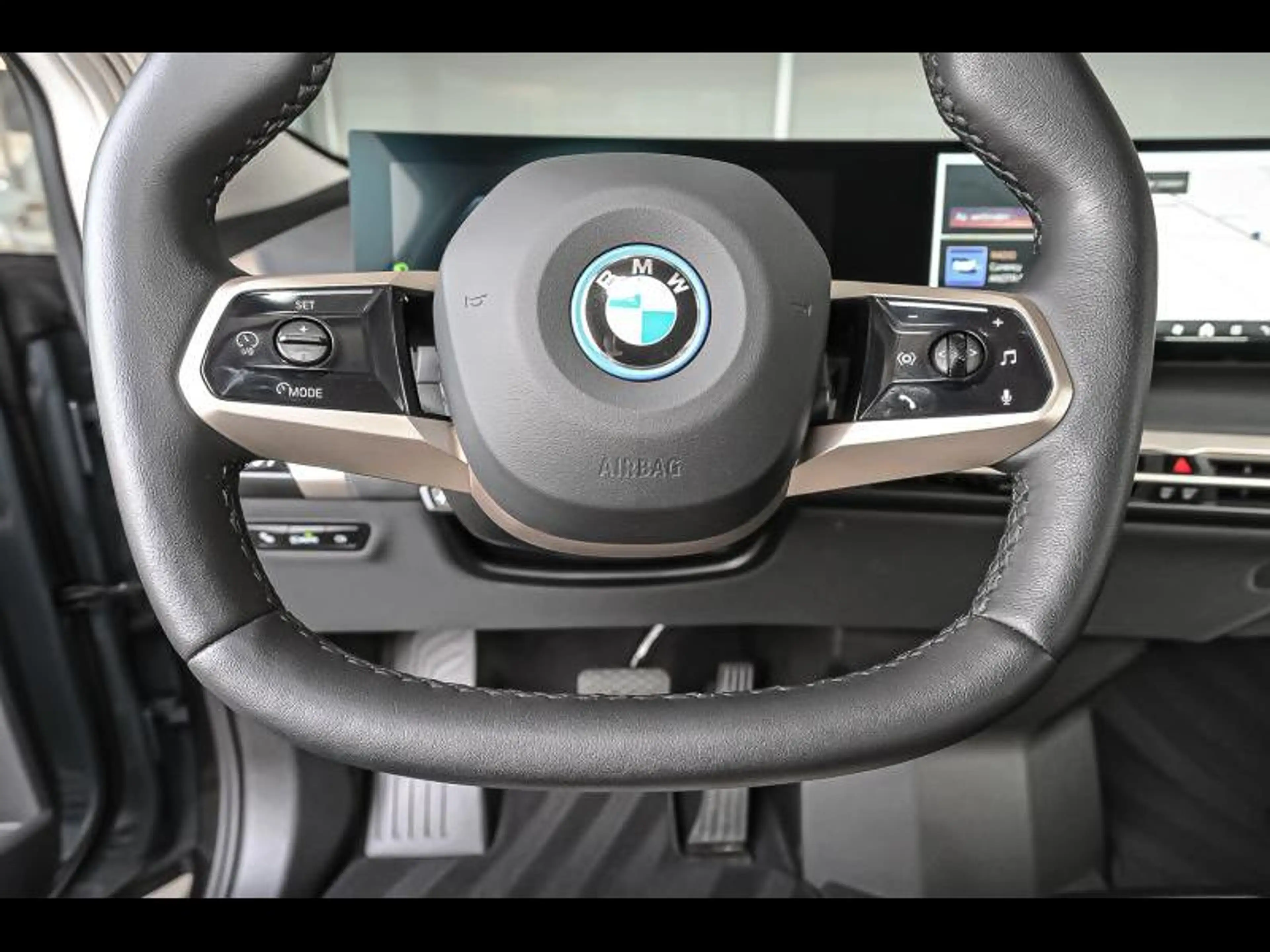 BMW iX xDrive50-Sportpakket-Laser-Drive PRO-Parking PRO-H — photo 9