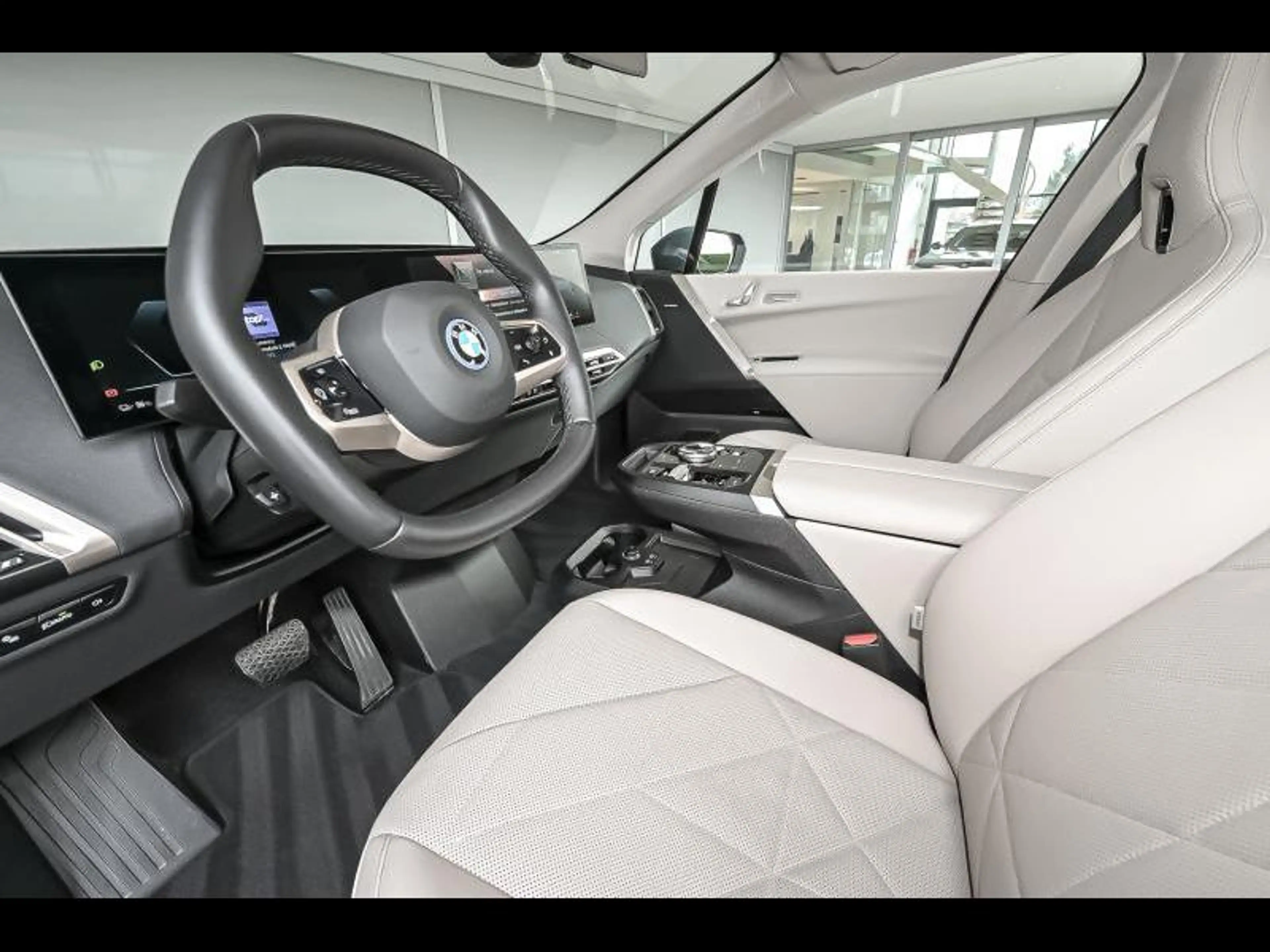 BMW iX xDrive50-Sportpakket-Laser-Drive PRO-Parking PRO-H — photo 7