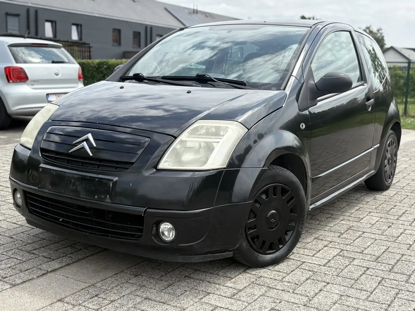 Citroen C2 1.1i prêt à immatriculer en très bon état. Noir - 1