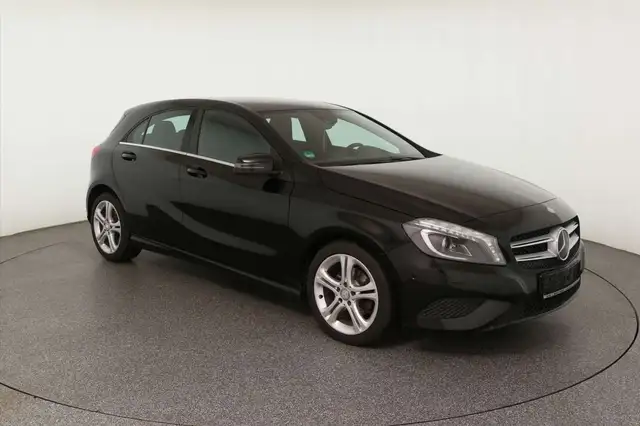 Mercedes-Benz A 220 CDI DCT ILS NAVI STANDHZG. AHK PDC SCHECH.