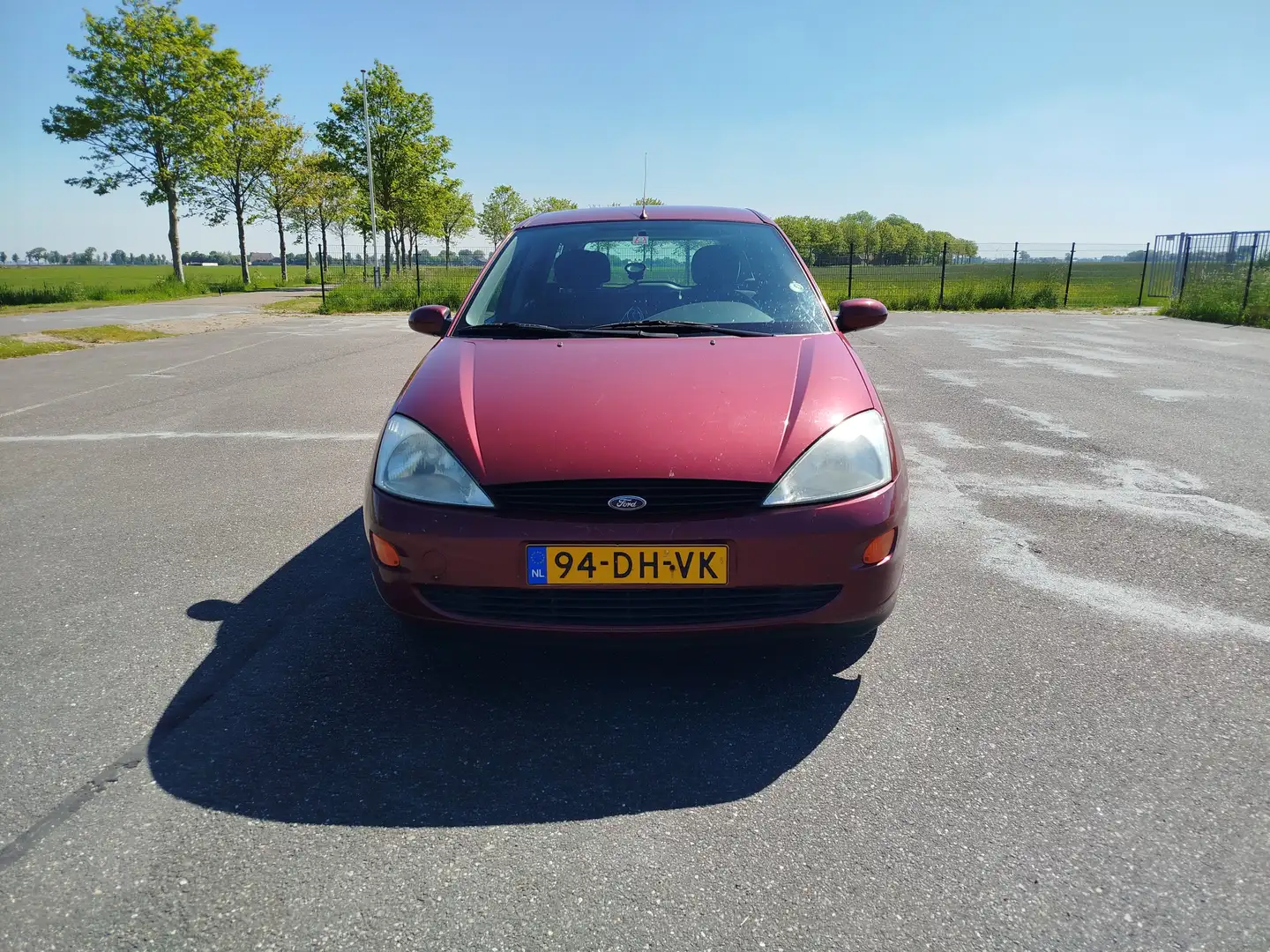 Ford Focus Focus 1.4-16V Ambiente Rouge - 2