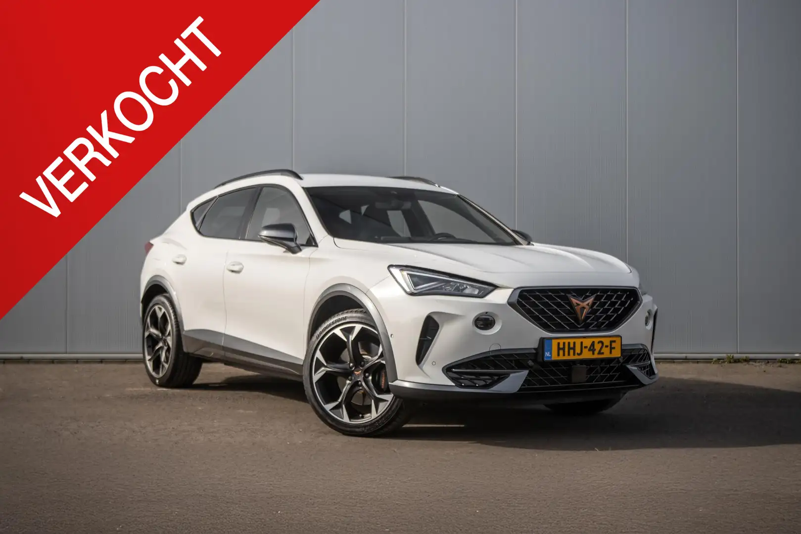 CUPRA Formentor 1.4 e-Hybrid VZ Copper Edition Wit - 1