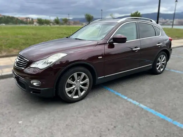 Infiniti 3.0D V6 AWD AUTO