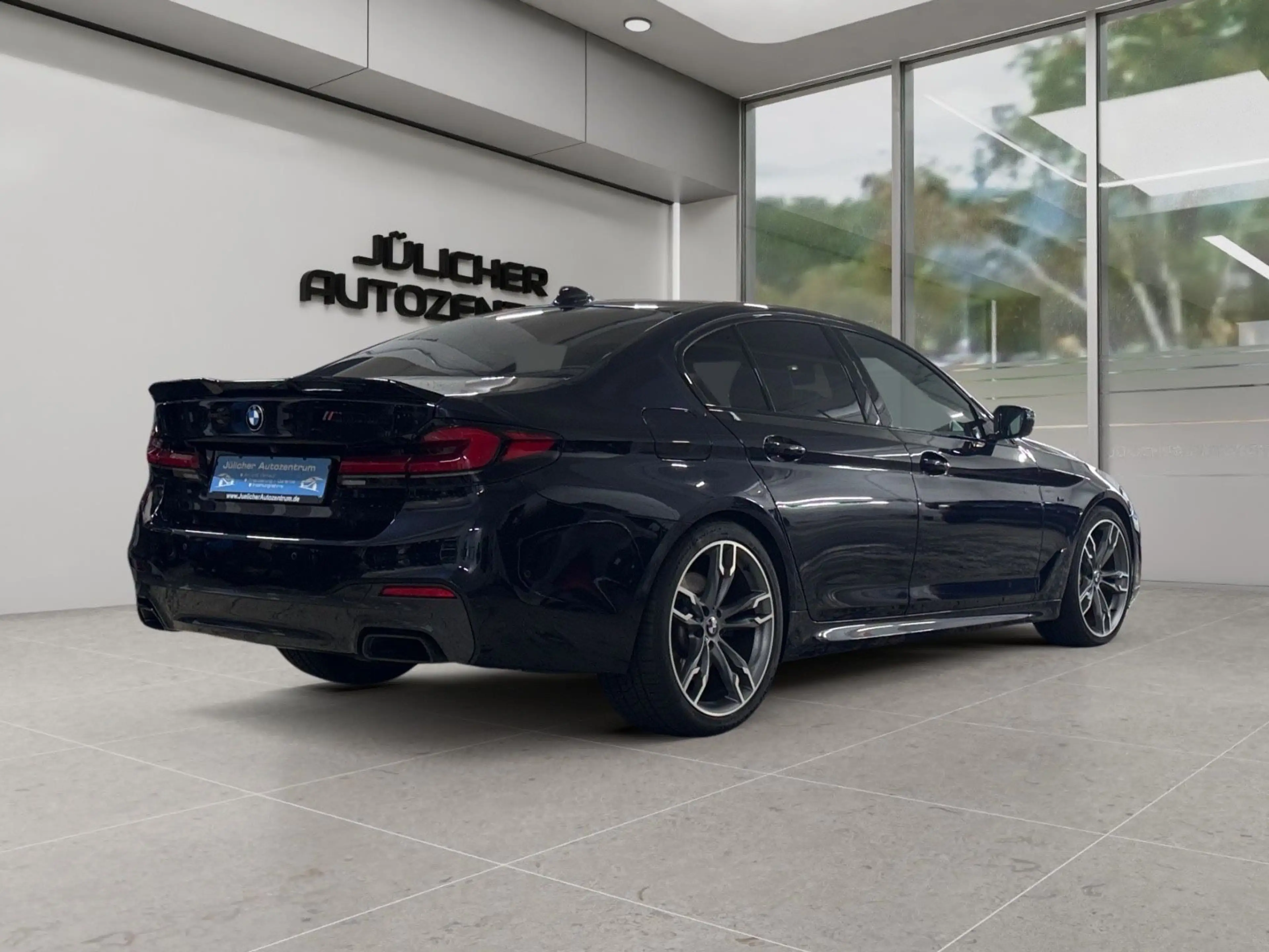BMW 550 d xDrive Lim., Scheckheft, Harman/Kardon — photo 3