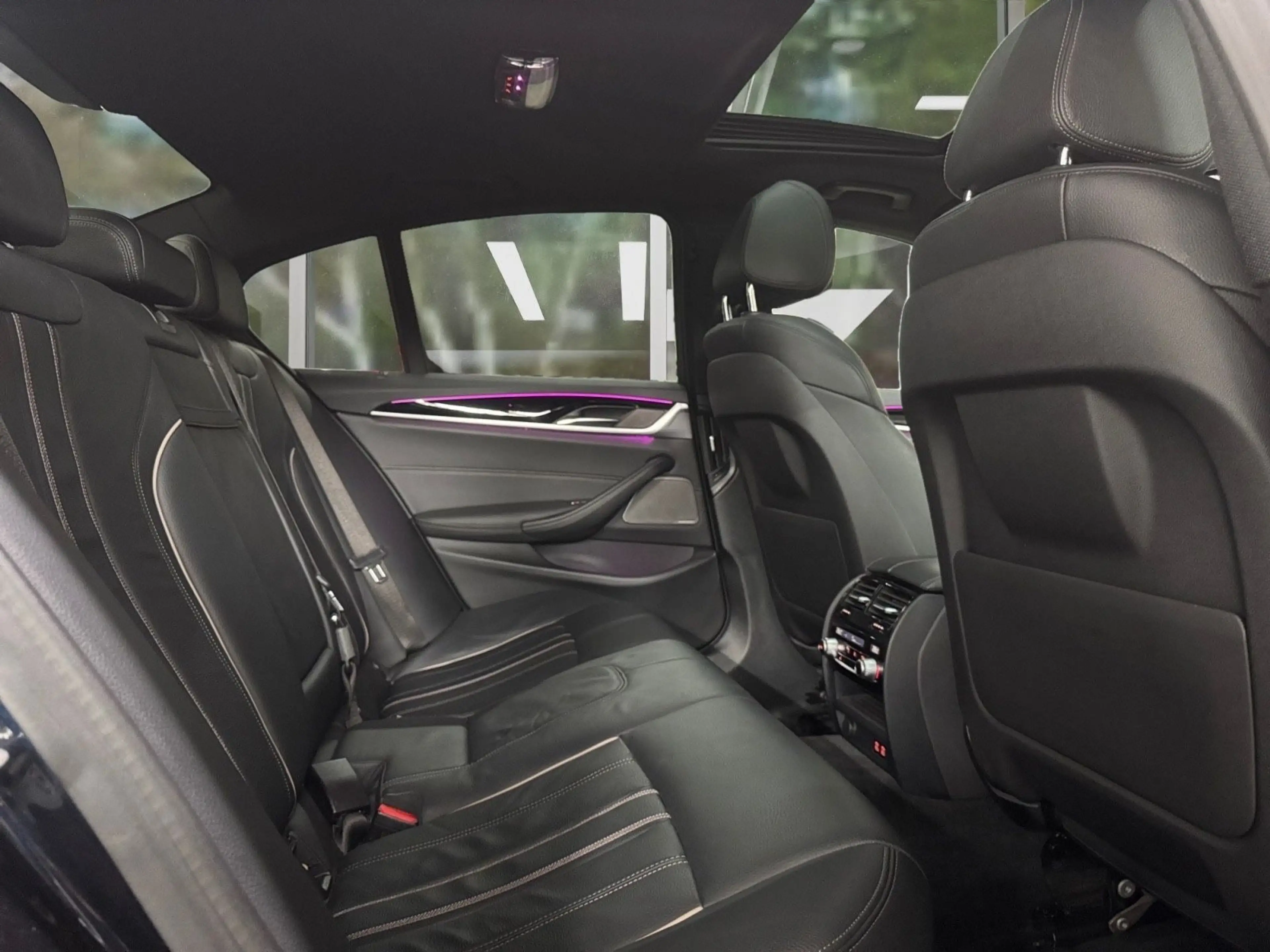 BMW 550 d xDrive Lim., Scheckheft, Harman/Kardon — photo 8