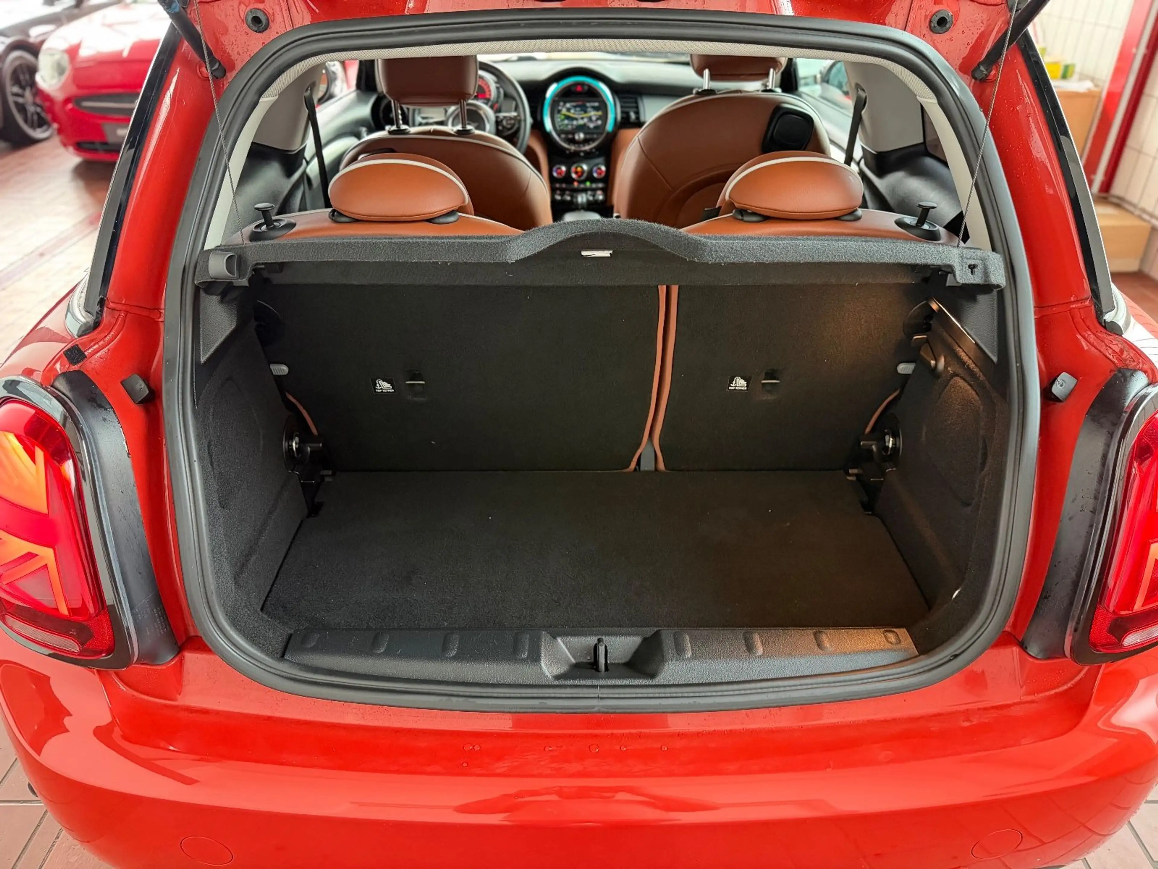 MINI One One 1.5/Kamera/Leder/Navi/Carplay/Sportsitze — photo 9