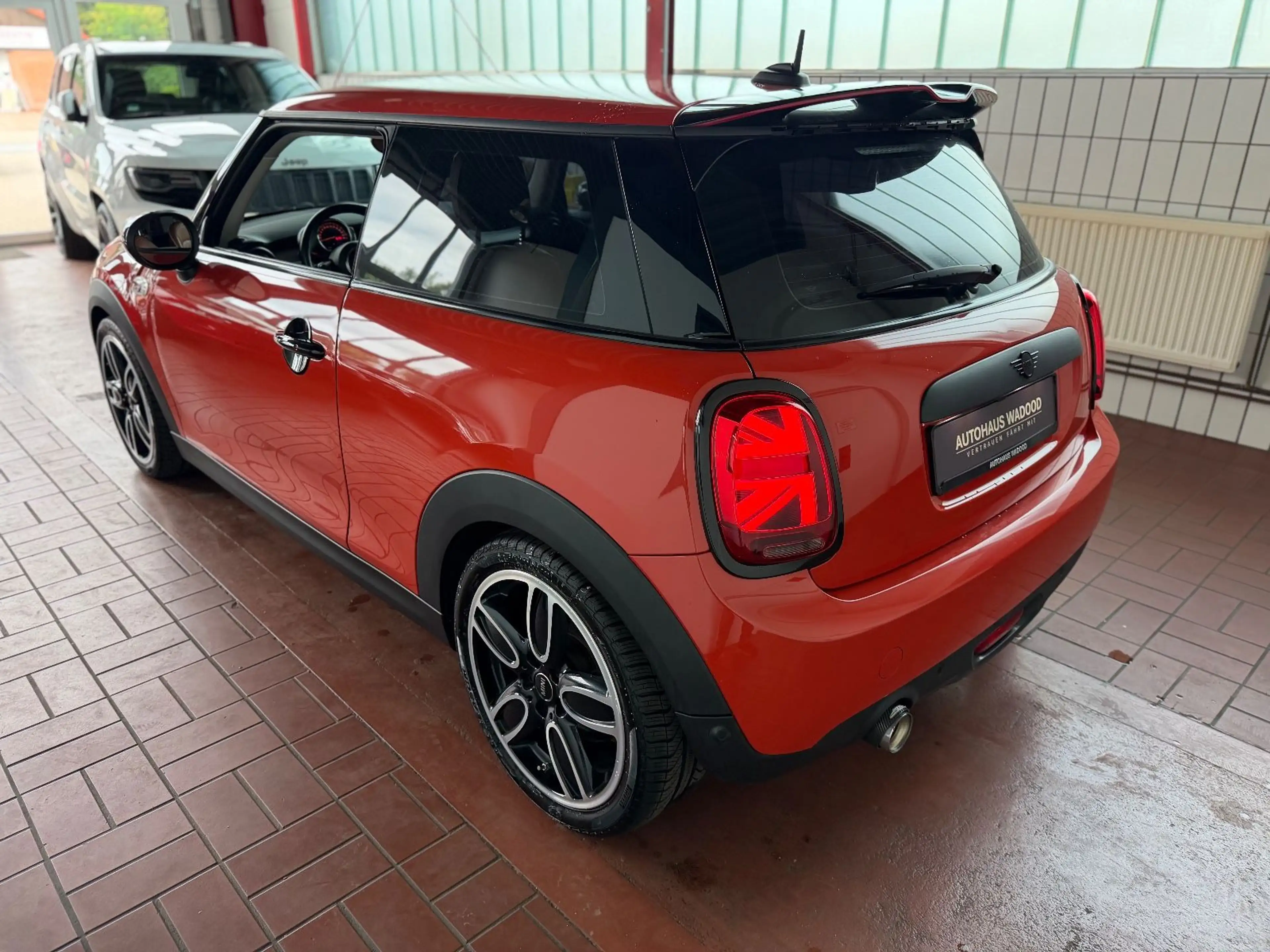 MINI One One 1.5/Kamera/Leder/Navi/Carplay/Sportsitze — photo 4