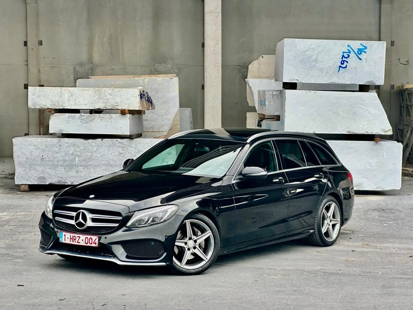 Mercedes-Benz C 220 C 220 d T 9G-TRONIC AMG Line Zwart - 1