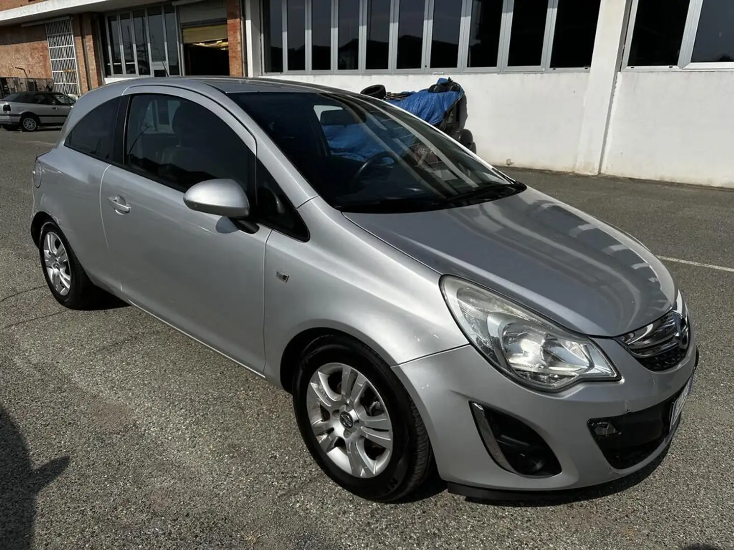 Opel Corsa 1.3 cdti ecoflex Edition (elective) s&s 95cv 3p Gris - 2