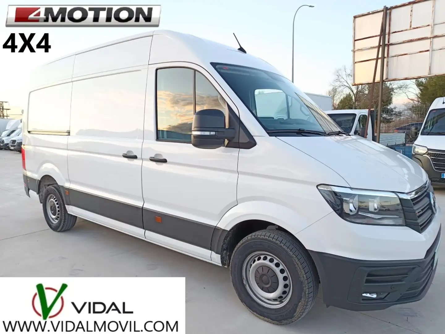 Volkswagen Crafter Furgón 2.0TDI SCR 4M 30 BM L3H2 103kW Blanco - 1