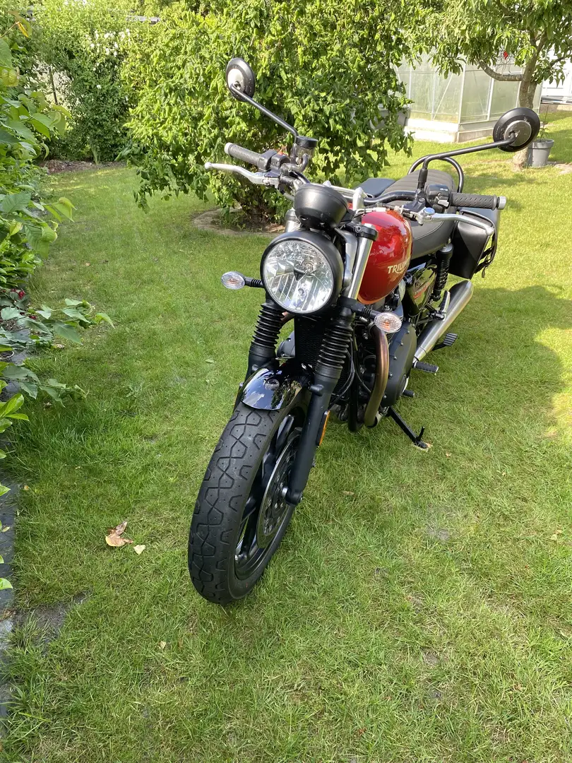 Triumph Street Twin Rood - 1
