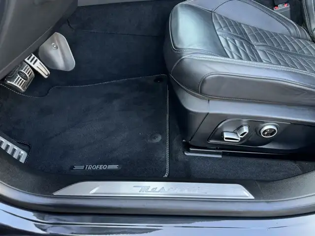 Maserati Levante Trofeo V8 580PS, PANO, EASY ENTRY-SOFTC... Ansicht 32