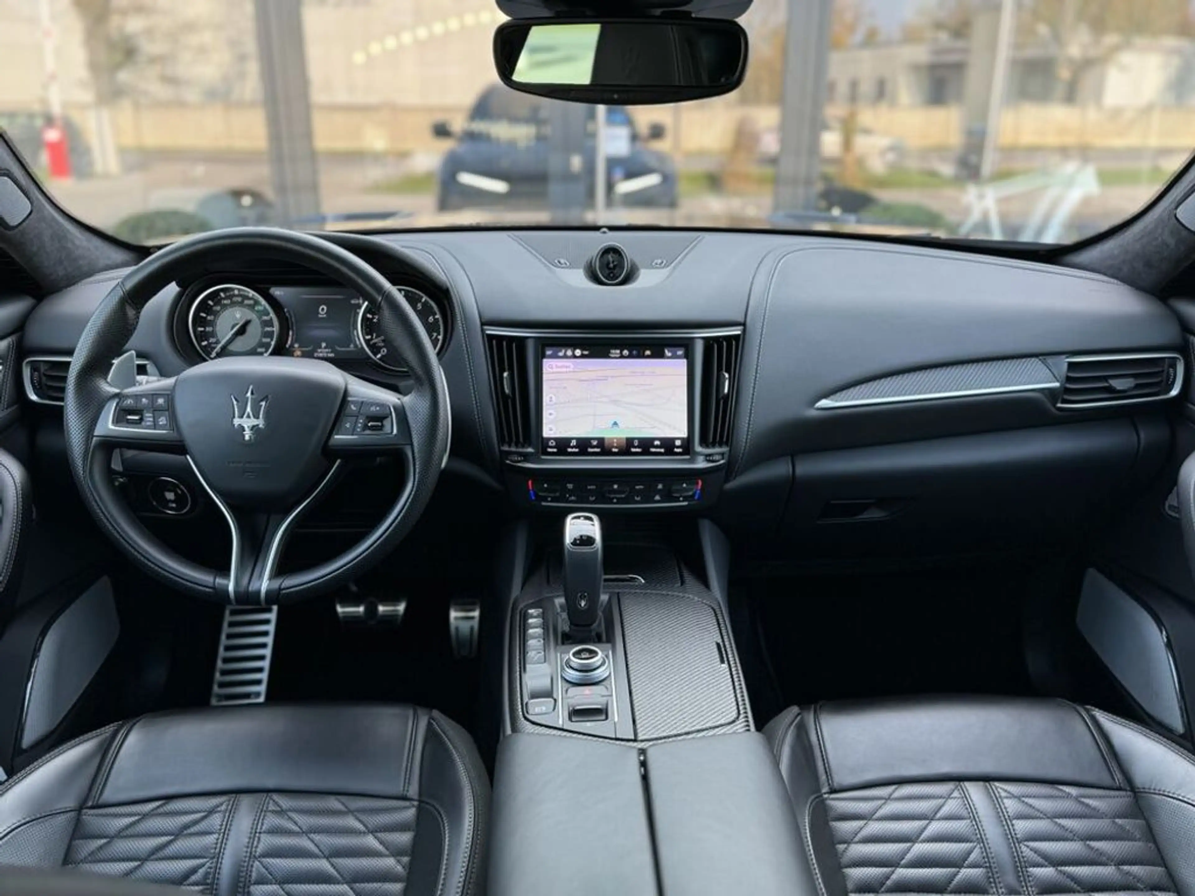 Maserati Levante Trofeo V8 580PS, PANO, EASY ENTRY-SOFTC... — photo 9