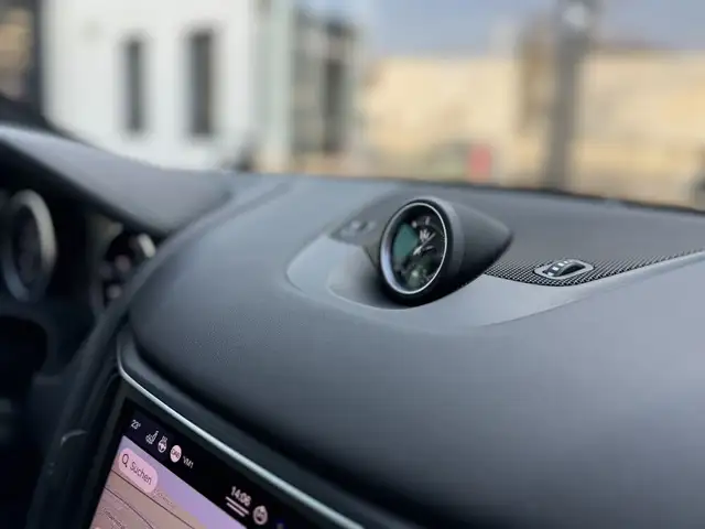 Maserati Levante Trofeo V8 580PS, PANO, EASY ENTRY-SOFTC... Ansicht 31