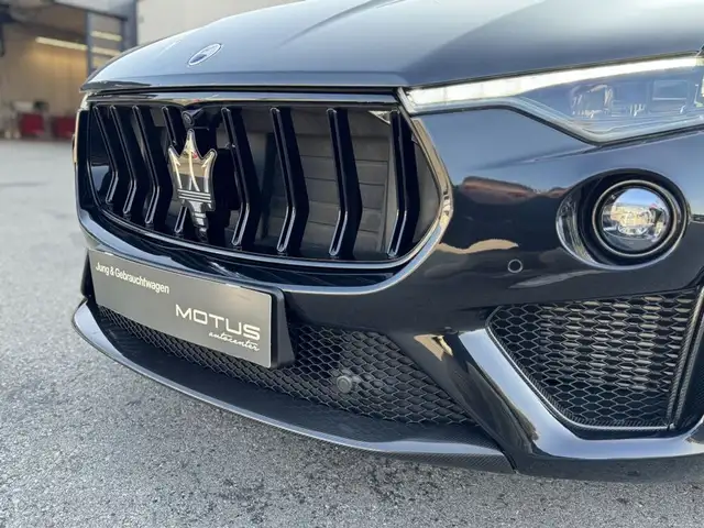 Maserati Levante Trofeo V8 580PS, PANO, EASY ENTRY-SOFTC... Ansicht 19