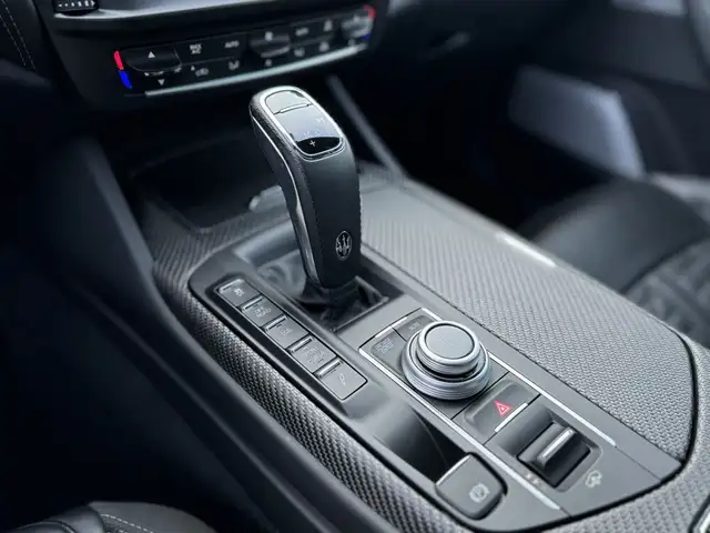 Maserati Levante Trofeo V8 580PS, PANO, EASY ENTRY-SOFTC... Ansicht 14