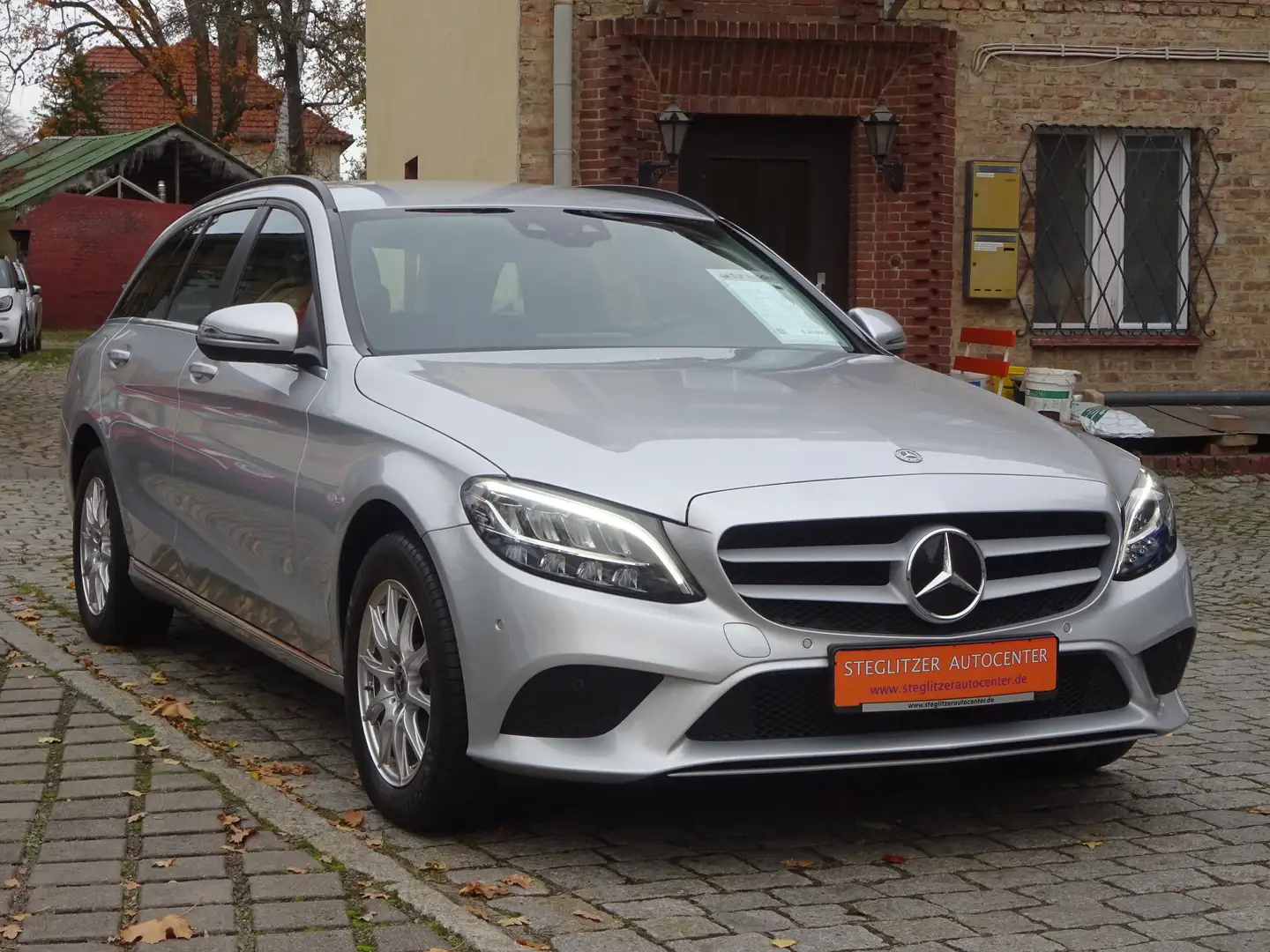 Mercedes-Benz C 200 d T 9G ACC/AHK/LED/Navi/Spur/TW/PDC/SHZ/CarPlay Argent - 2