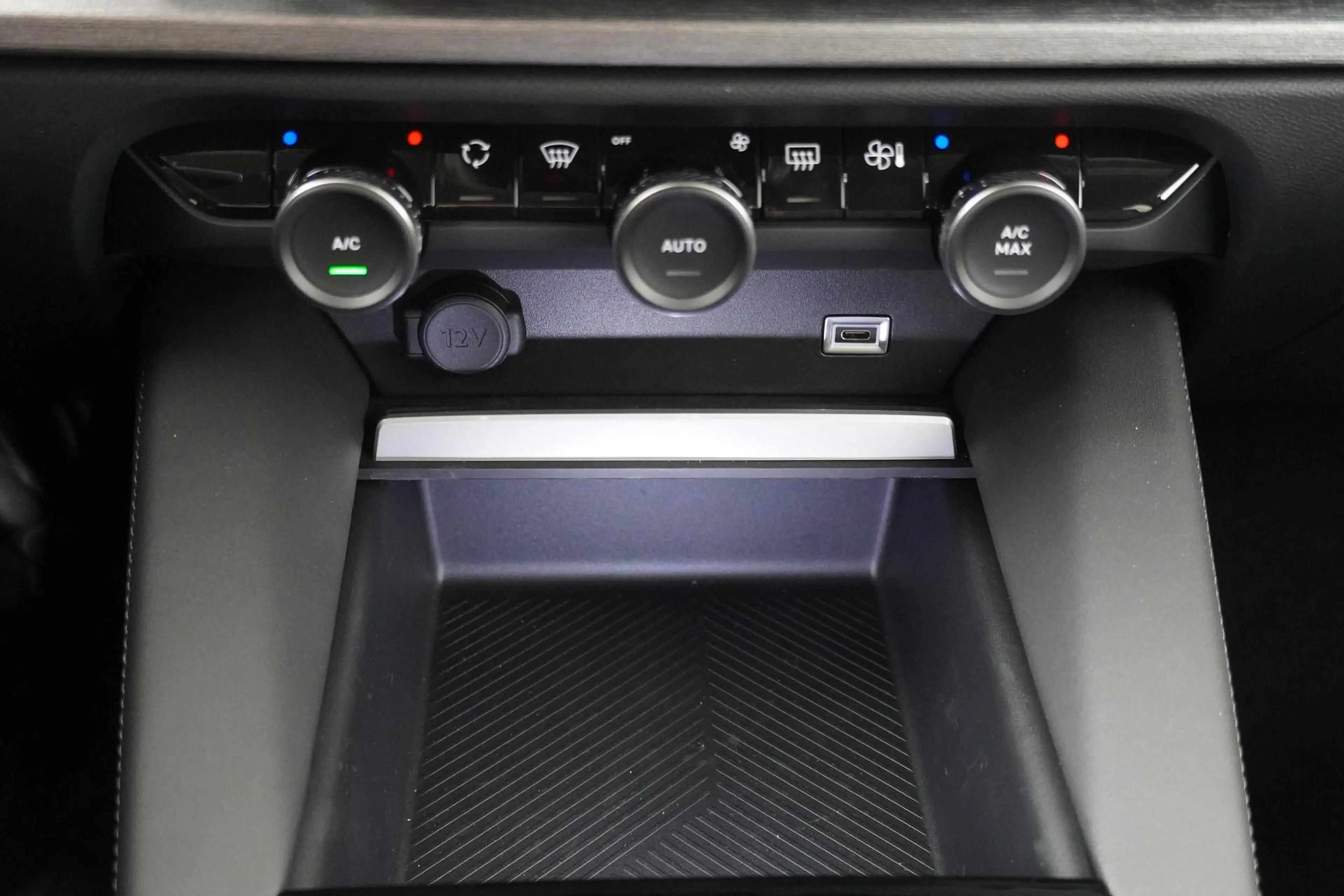 Citroen C5 X 1.2 Hybrid 145pk Plus | Full Map Navigatie | Parke — photo 12