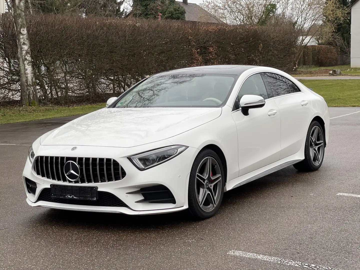 Mercedes-Benz CLS 350 d 4Matic 9G-TRONIC AMG Line White - 1