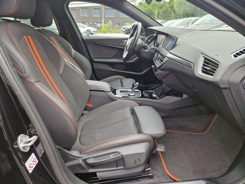 BMW 120 d xDrive AT Sport Line HUD — photo 15