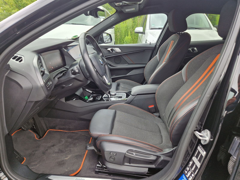 BMW 120 d xDrive AT Sport Line HUD — photo 14