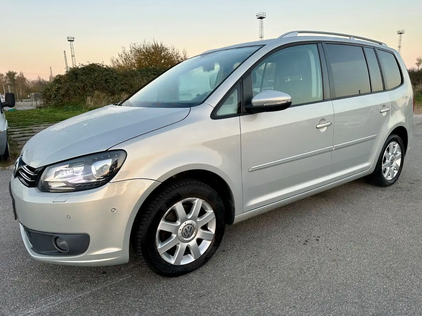 Volkswagen Touran Highline EcoFuel 7 Sitzer Or - 1