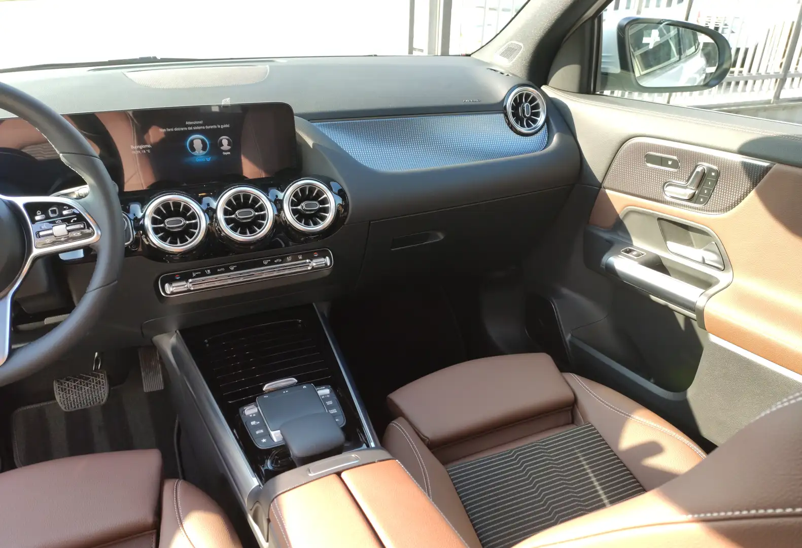 Mercedes-Benz GLA 250 e - Full Optionals - Ottime Condizioni Bianco - 2