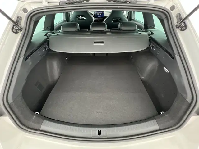 Cupra Leon view 18