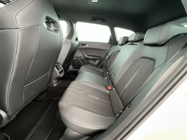 Cupra Leon view 8