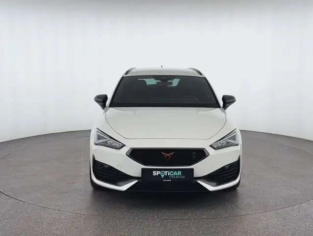 Cupra Leon view 2