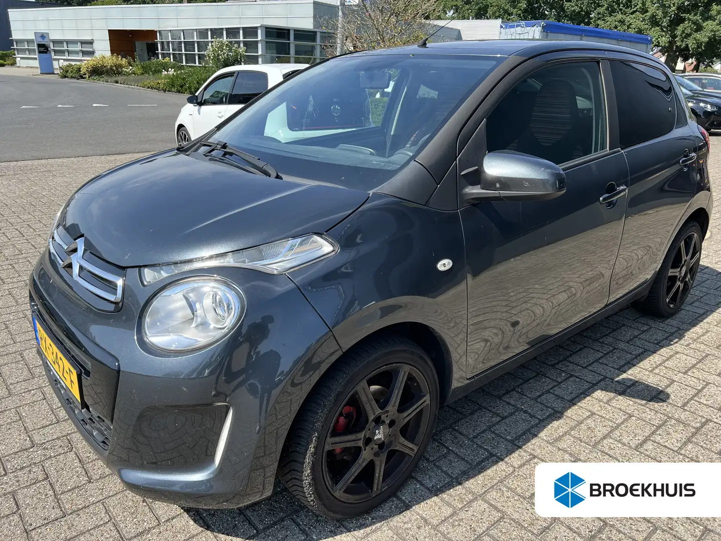 Citroen C1 1.0 e-VTi Feel | Airco | Radio | Bluetooth | 16" L Grijs - 1