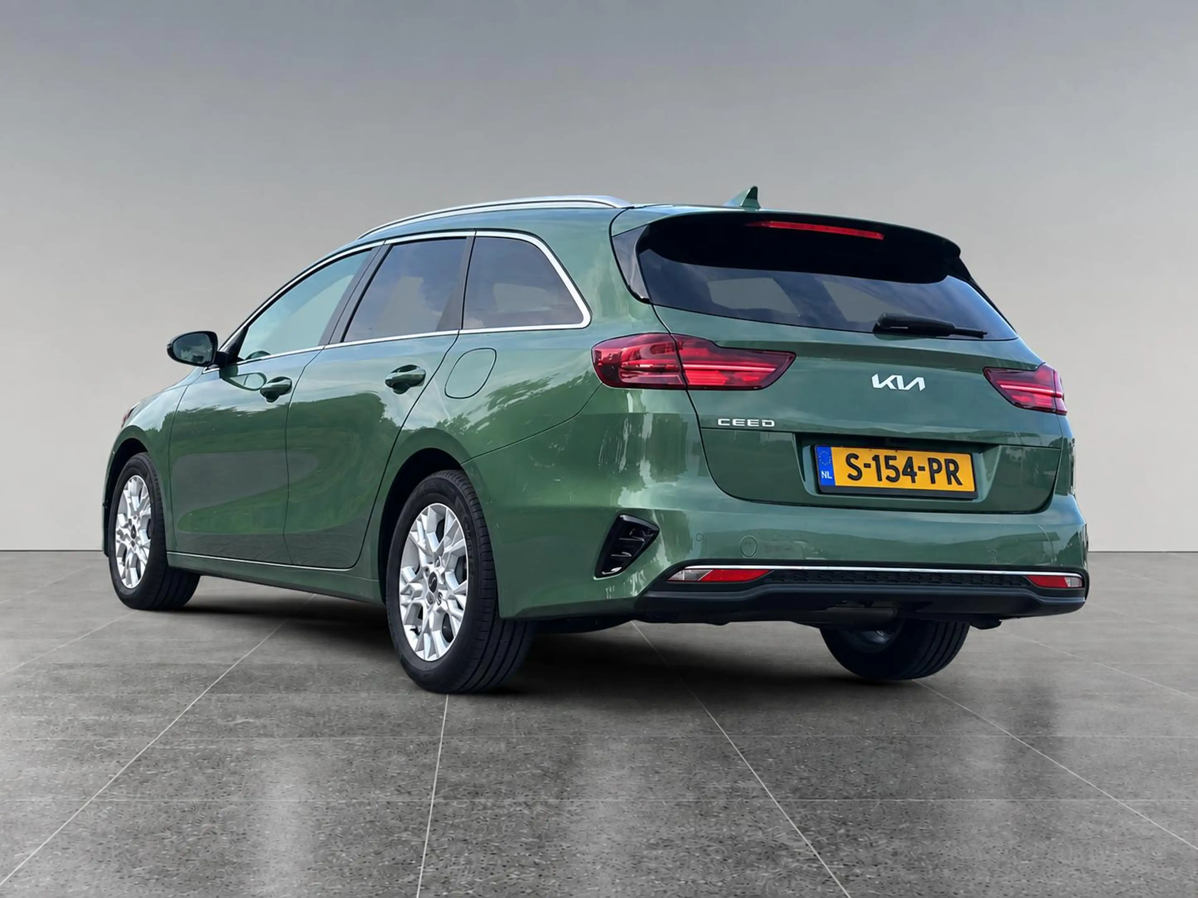 Kia Ceed SW / cee'd SW Sportswagon DynamicPlusLine 1.5 T-GDi AUTOMAAT | D — photo 4