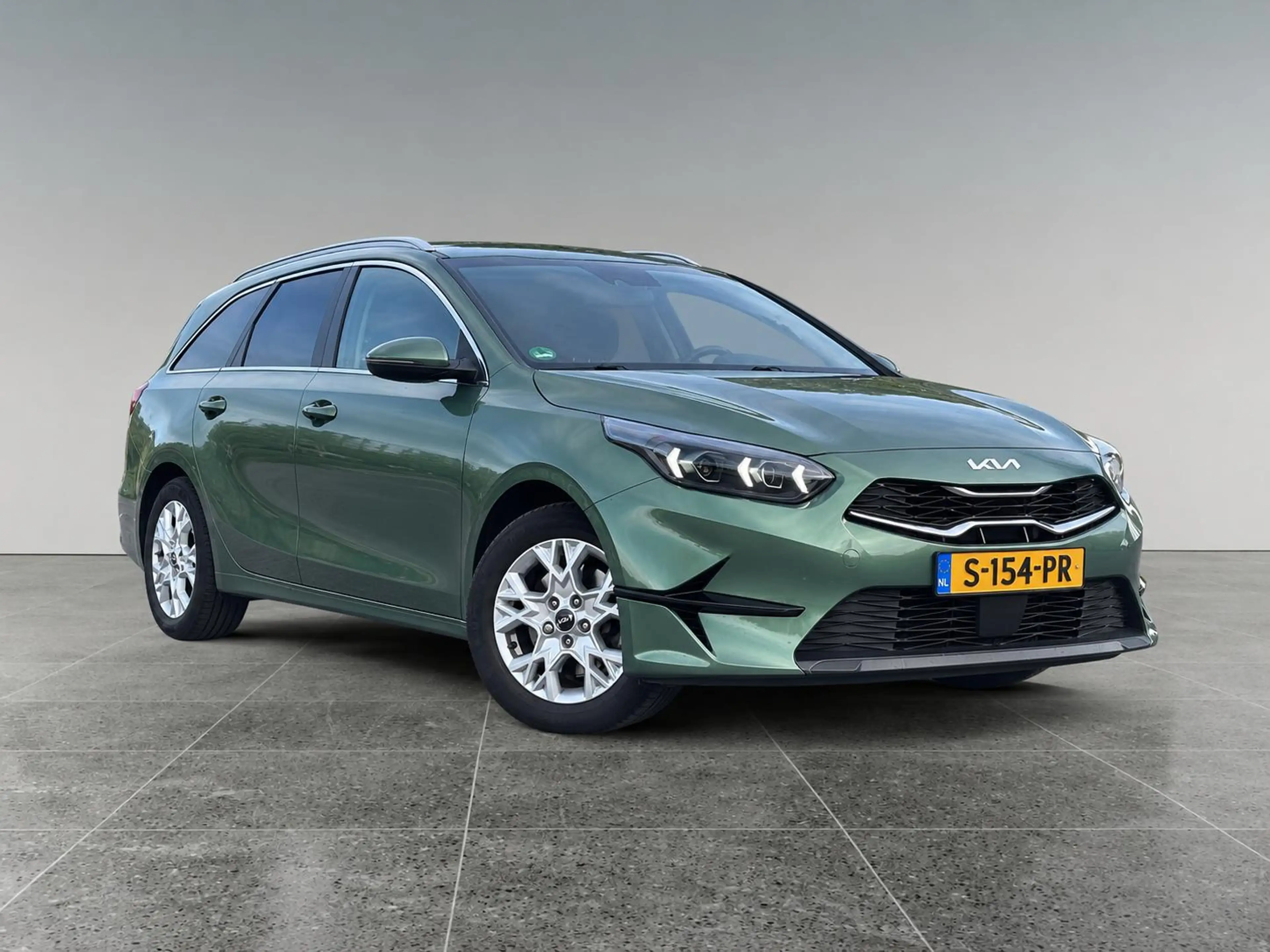 Kia Ceed SW / cee'd SW Sportswagon DynamicPlusLine 1.5 T-GDi AUTOMAAT | D — photo 6