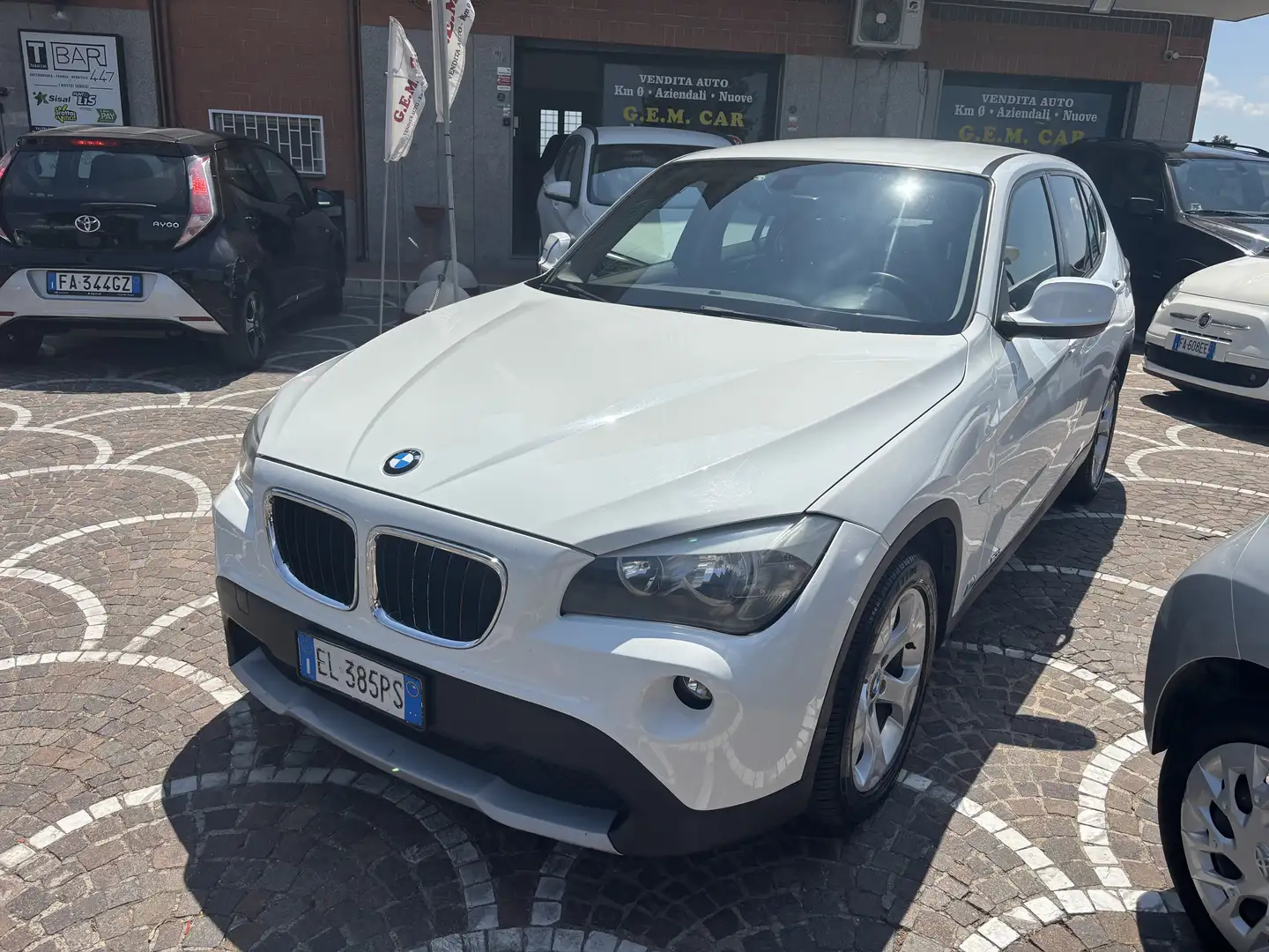 BMW X1 sdrive20d Attiva Bianco - 2