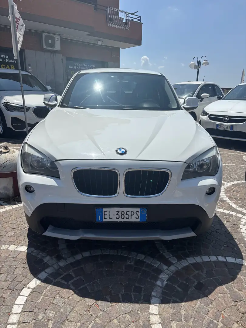 BMW X1 sdrive20d Attiva Bianco - 1