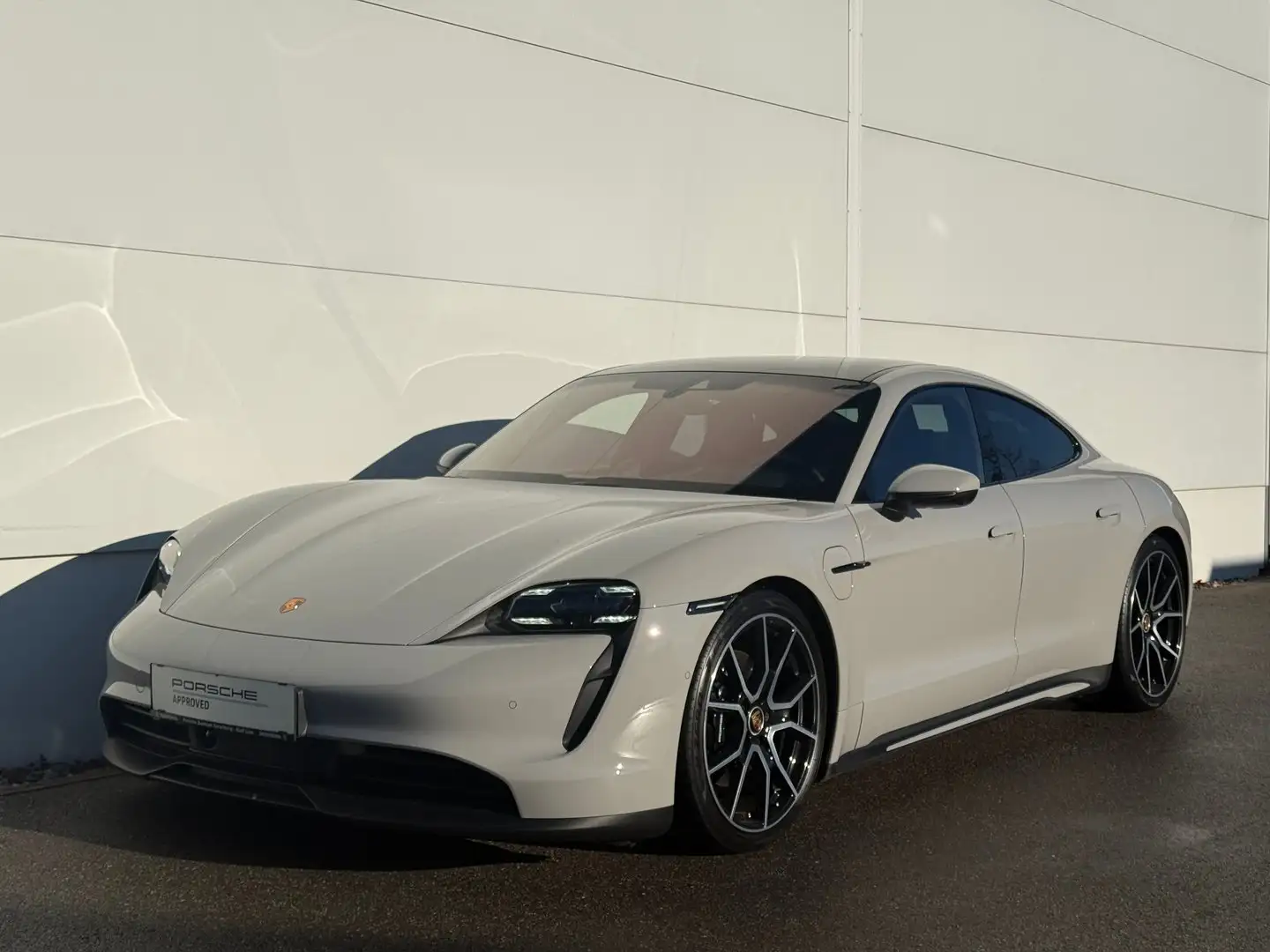 Porsche Taycan 4S Grau - 1