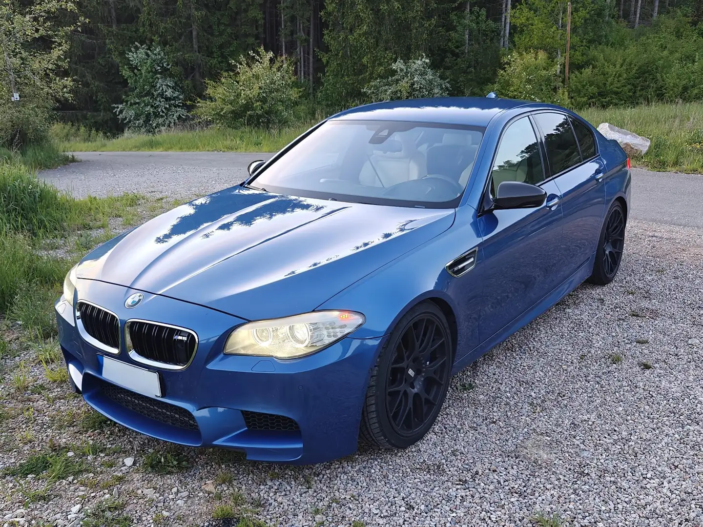 BMW M5 DKG M Drivers Package Massage 20" BBS Motorsport - 2