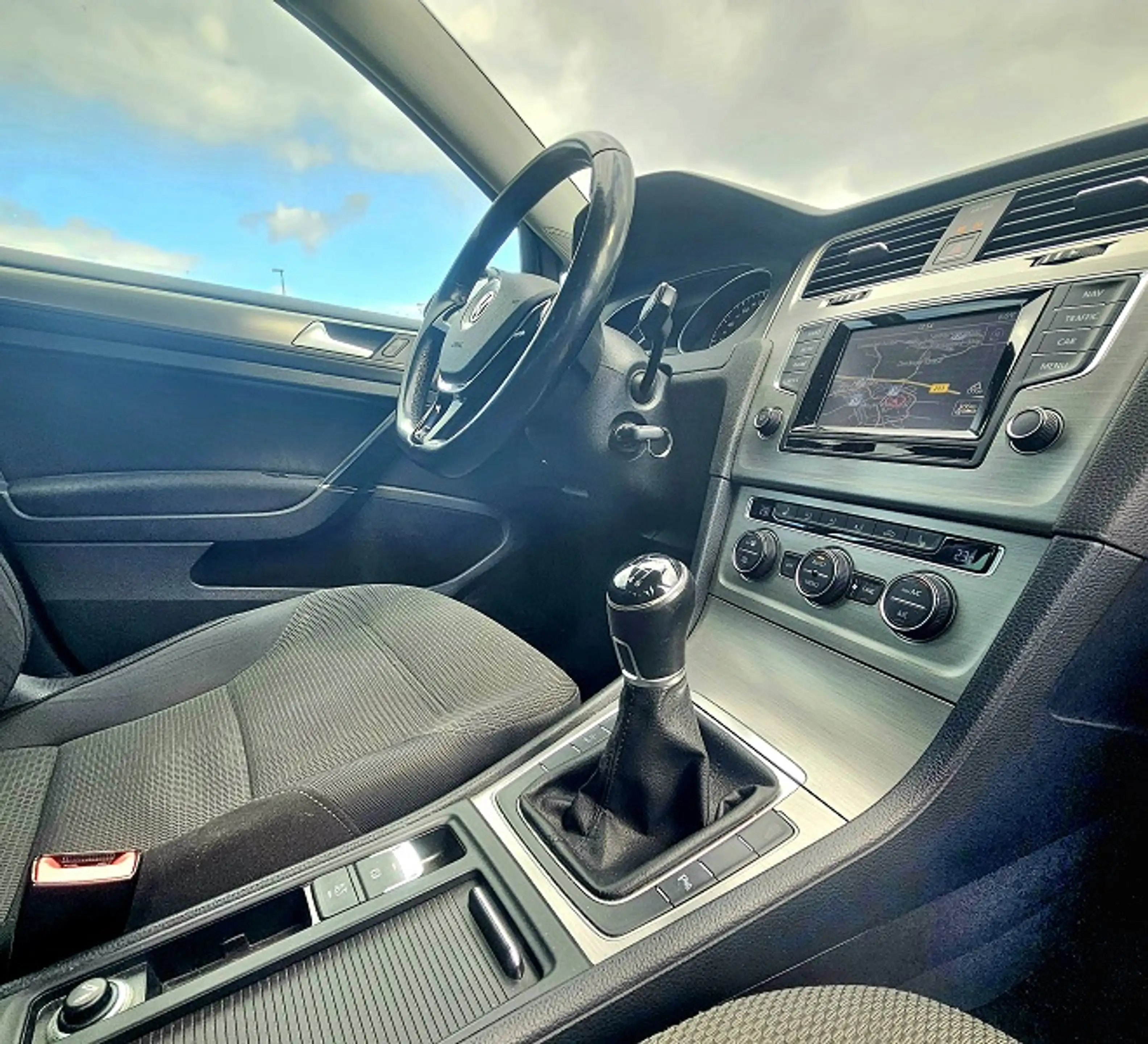Volkswagen Golf Variant Comfortline BMT*Allwetter*Navi*Hu/Au 1-2028*Scheckheft* — photo 11