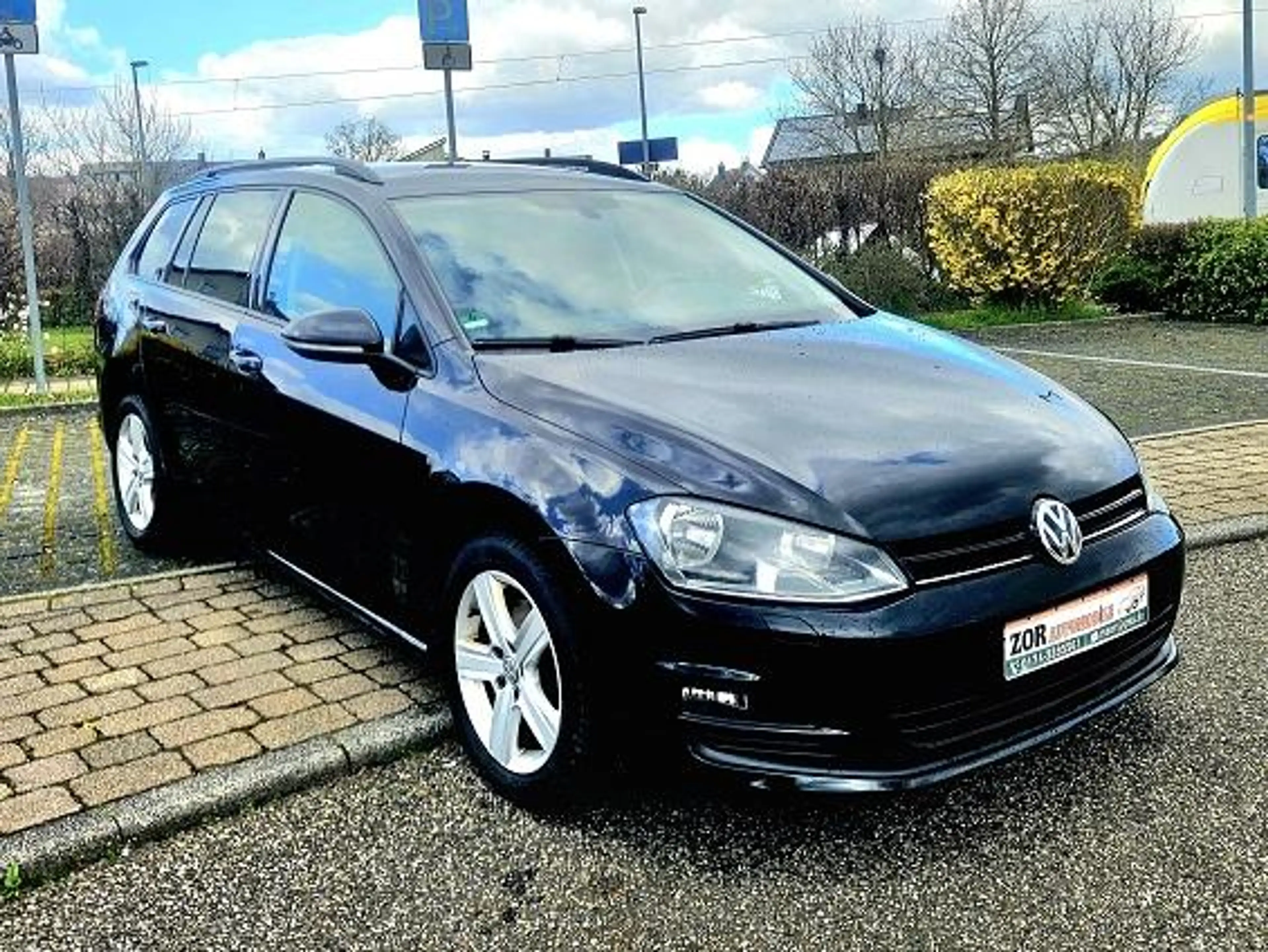 Volkswagen Golf Variant Comfortline BMT*Allwetter*Navi*Hu/Au 1-2028*Scheckheft* — photo 3