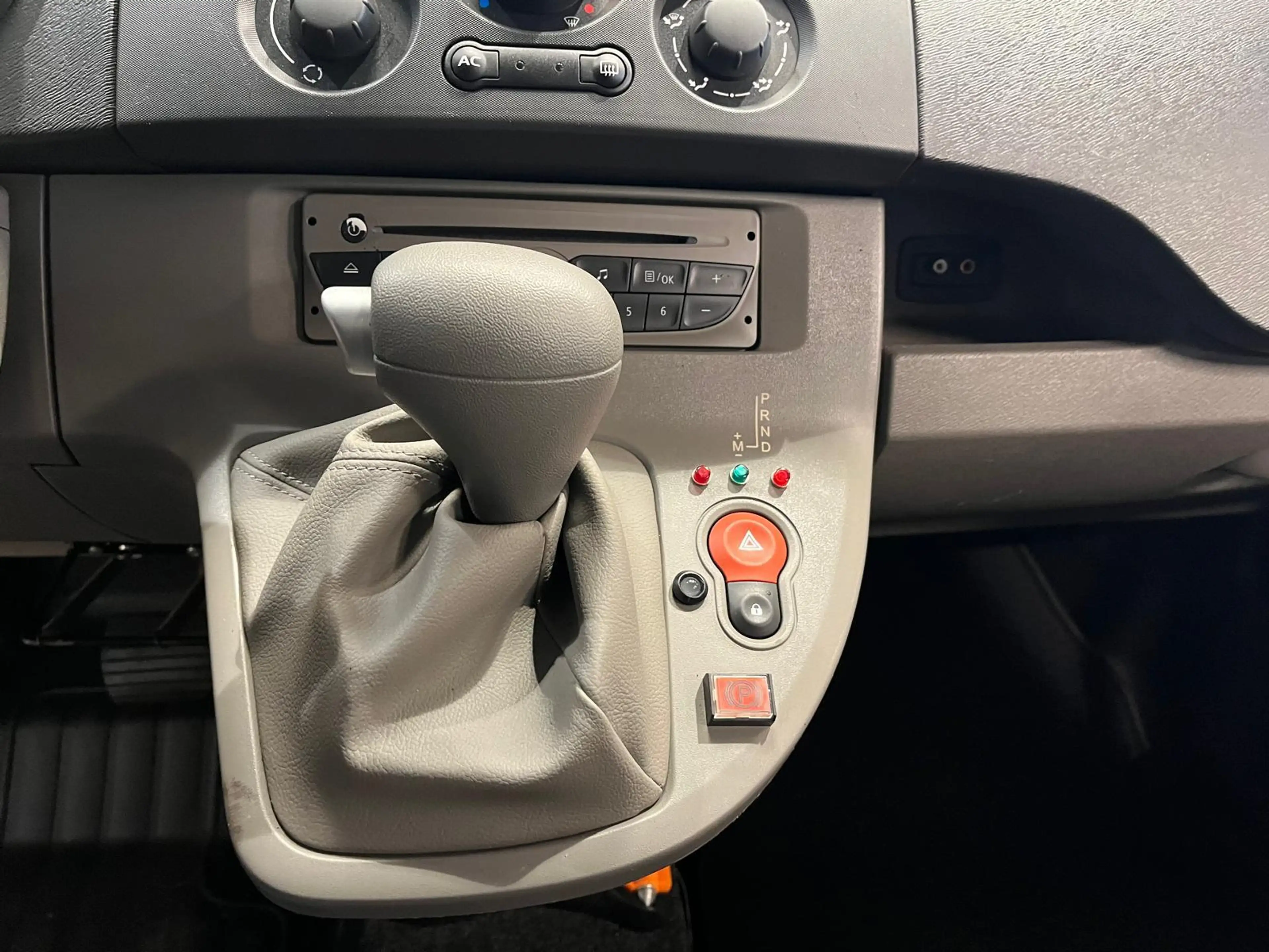 Renault Kangoo Rolstoelauto Automaat Zelfrijder Handbediening (Ha — photo 20