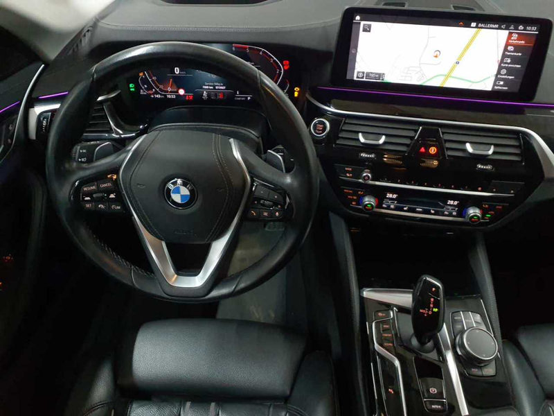 BMW 520 520d xDrive Touring Aut. Luxury Line AHK — photo 5