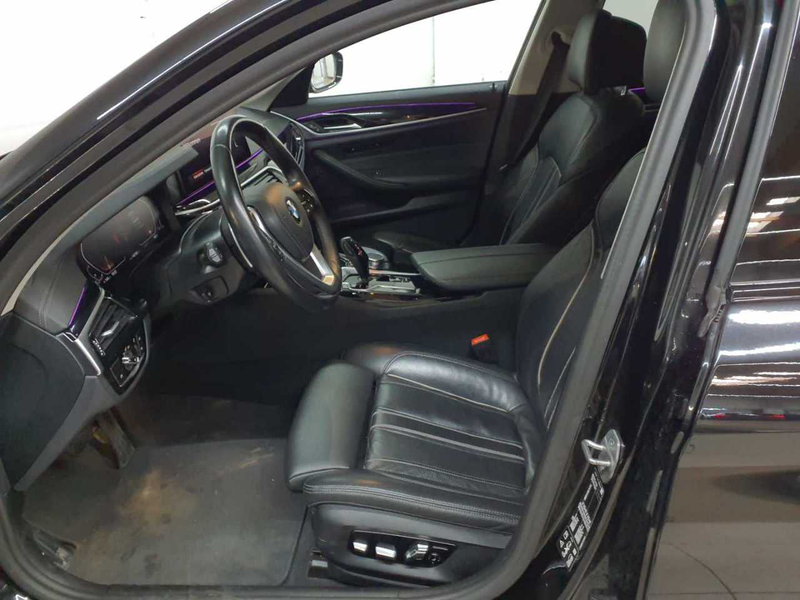 BMW 520 520d xDrive Touring Aut. Luxury Line AHK — photo 3