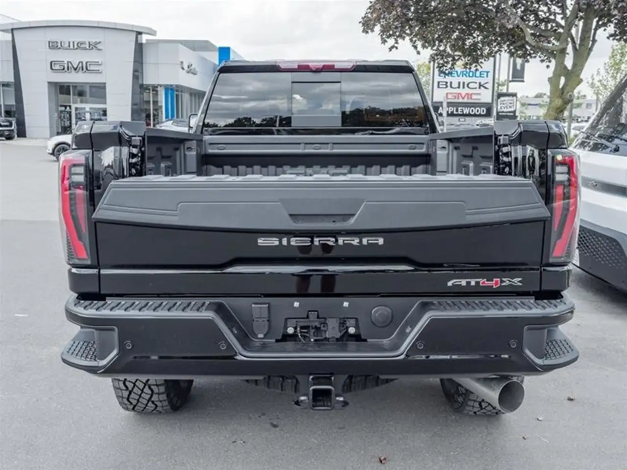 GMC Sierra 2500HD снимка GMC Sierra 2500HD