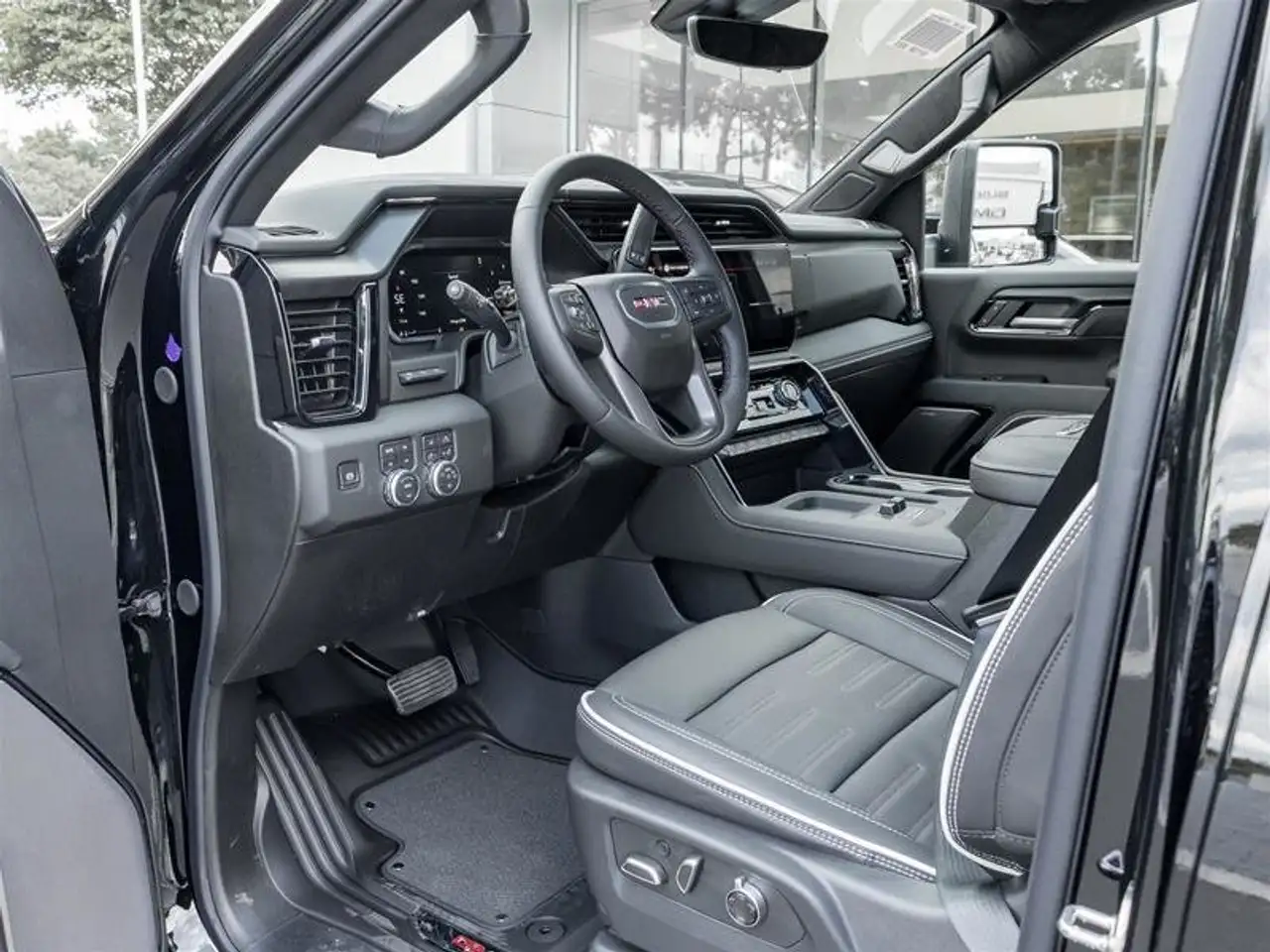 GMC Sierra 2500HD снимка GMC Sierra 2500HD