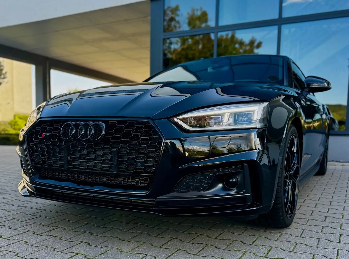 Audi S5 *AUDI-GARANTIE*RS-SITZE*MATRIX*PANO*NAV*APPLE* Schwarz - 2