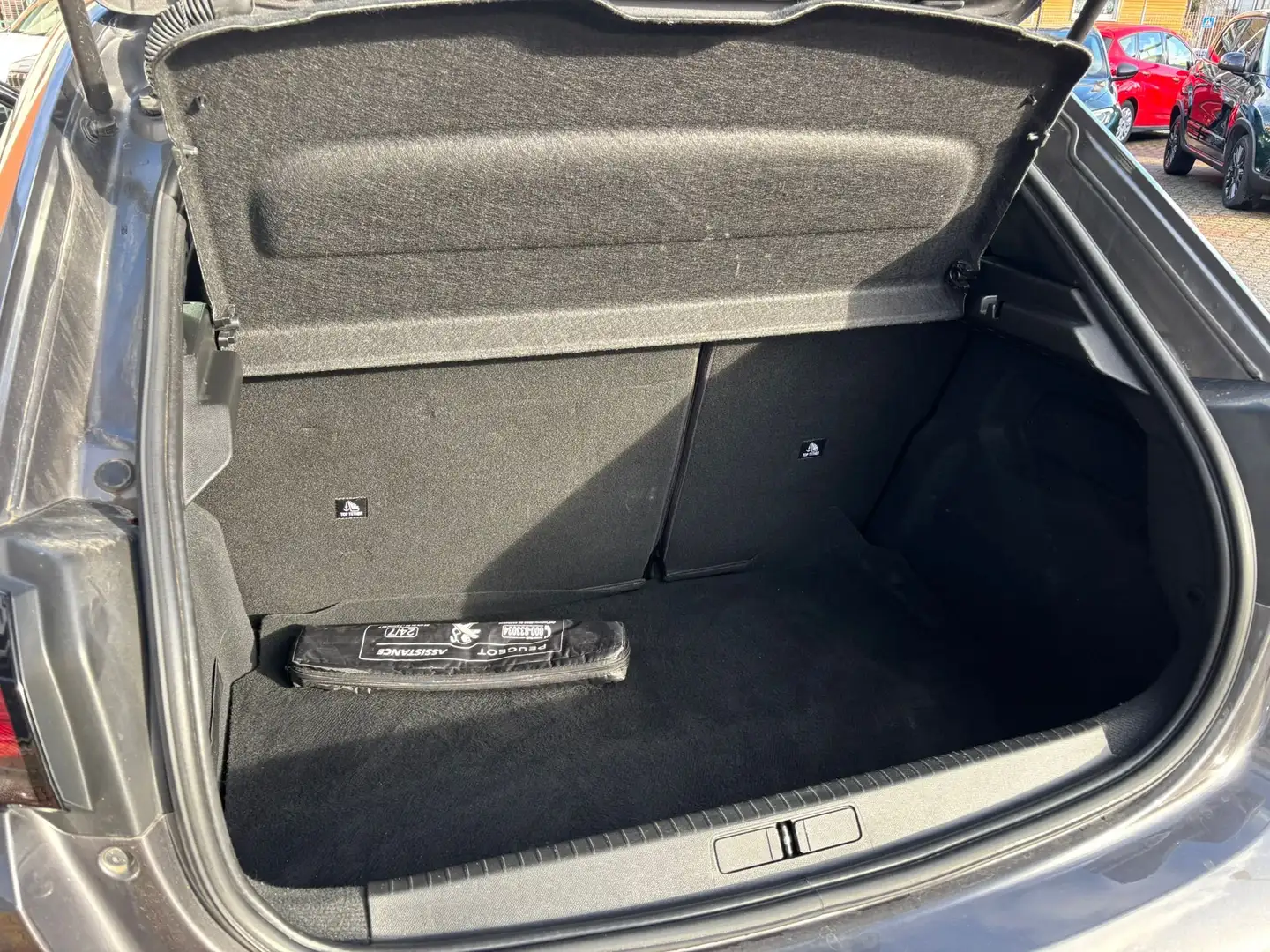 Peugeot 208 208  5 porte 1.2 Active Pack Grau - 2