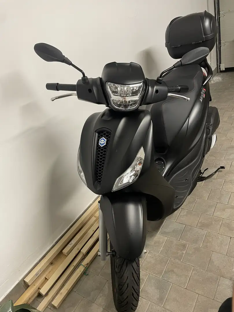 Piaggio Medley 125 S Negru - 2