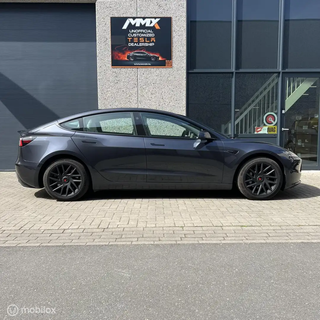 Tesla Model 3 LONG RANGE AWD HIGHLAND Gris - 2