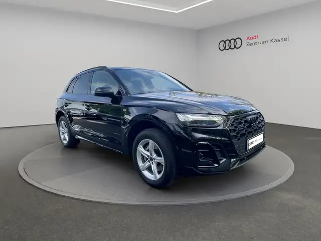 Audi Q5 view 9