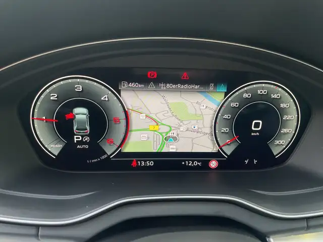 Audi Q5 view 13